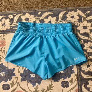 Nike One Dri-FIT Mid-Rise 3″ Brief-Lined Shorts – Women’s Medium • Blue
